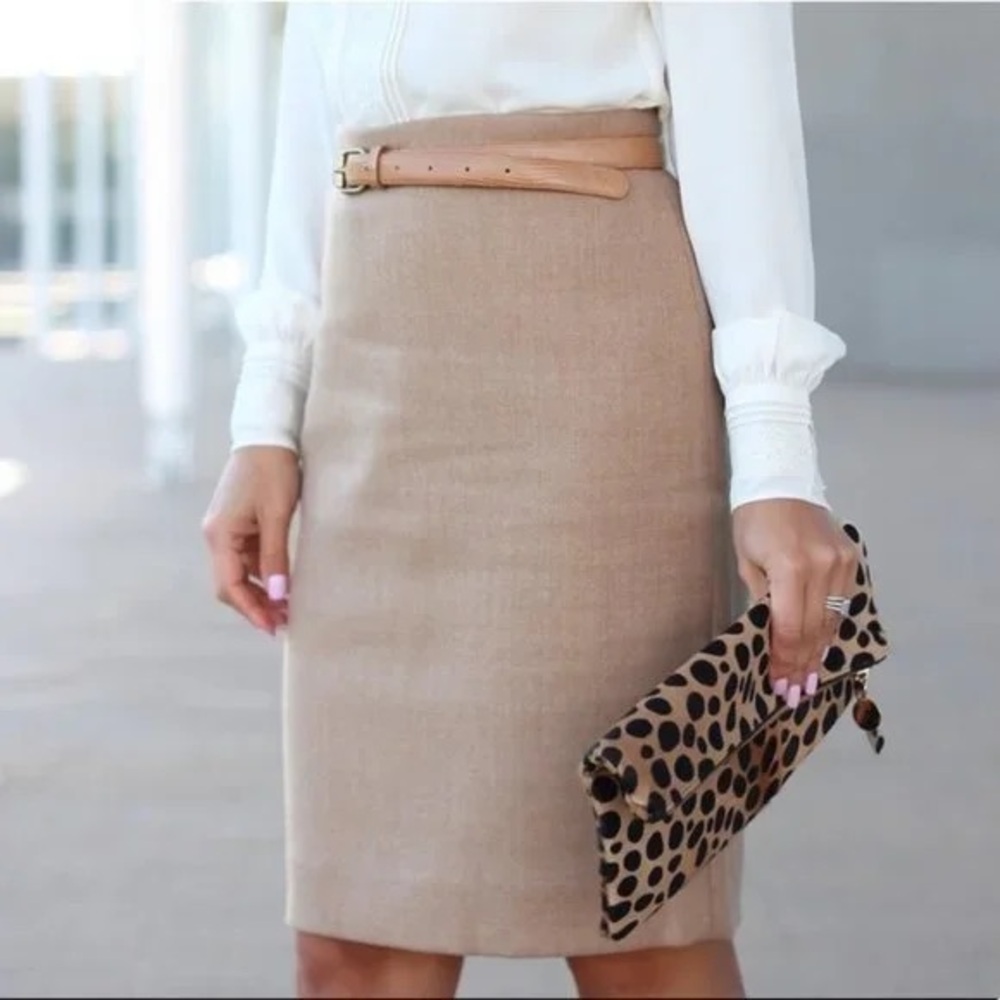 J. Crew Wool Blend Fitted Lined The Pencil Skirt Style 46575 Beige Tan Size 4